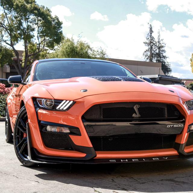 Orange Ford Mustang Shelby GT500 at 68 Auto Film